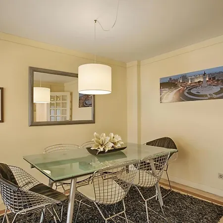Green Executive Apartment In The Heart Of Lisbon-2